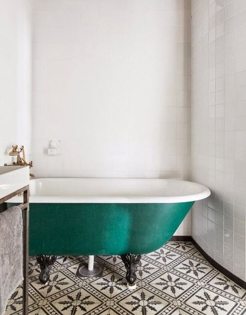 Black And White Mosaic Tile Bathroom