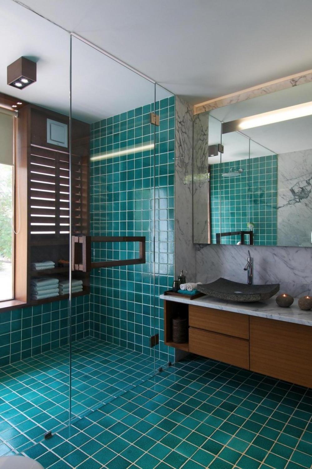 bathroom tile marble tiles bathrooms shower fliesen designs bath ideen badezimmer bad floor modern clean salle carrelage turquoise blau glass