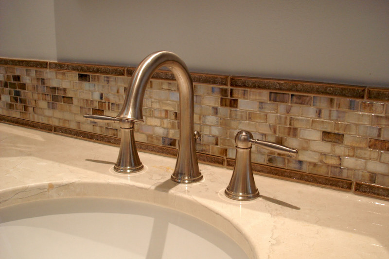 30 pictures of bachsplash bathroom subway tile