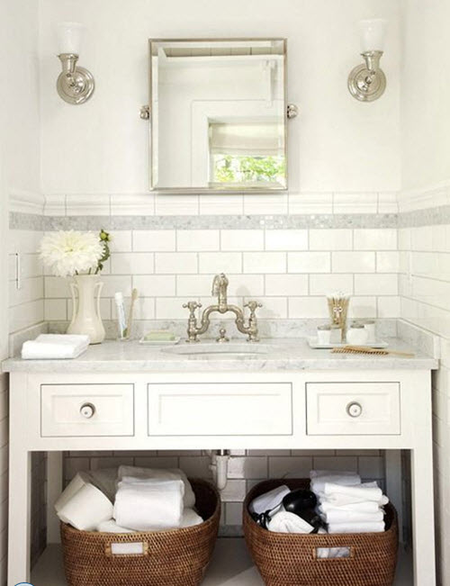 bathrooms_with_white_subway_tile_19