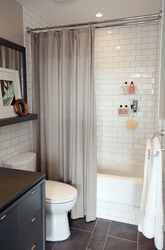 bathrooms_with_white_subway_tile_22