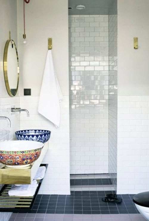 bathrooms_with_white_subway_tile_34