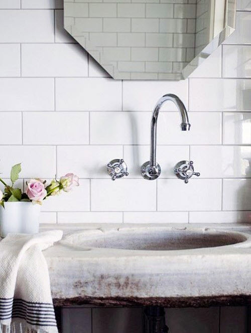 bathrooms_with_white_subway_tile_6