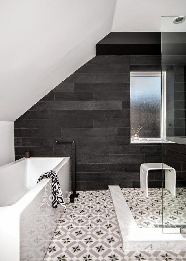 black_and_grey_bathroom_tiles_1