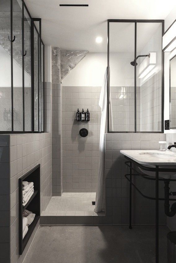 black_and_grey_bathroom_tiles_16