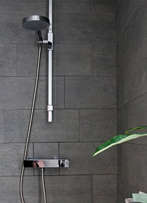 black_and_grey_bathroom_tiles_17