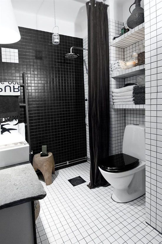 black_and_white_bathroom_tiles_in_a_small_bathroom_26