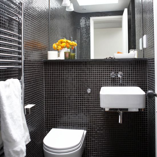 black_and_white_bathroom_tiles_in_a_small_bathroom_30