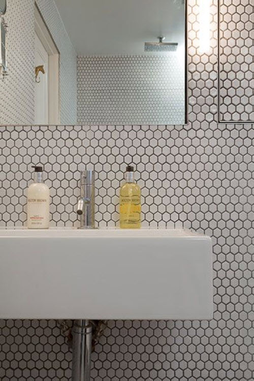 black_and_white_hexagon_bathroom_tile_18