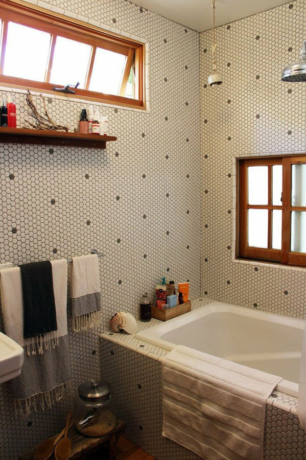 black_and_white_hexagon_bathroom_tile_24
