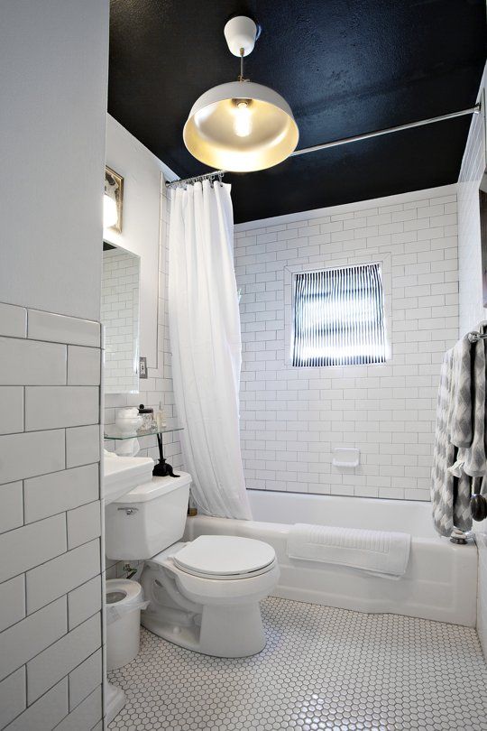 black_and_white_subway_tile_bathroom_28