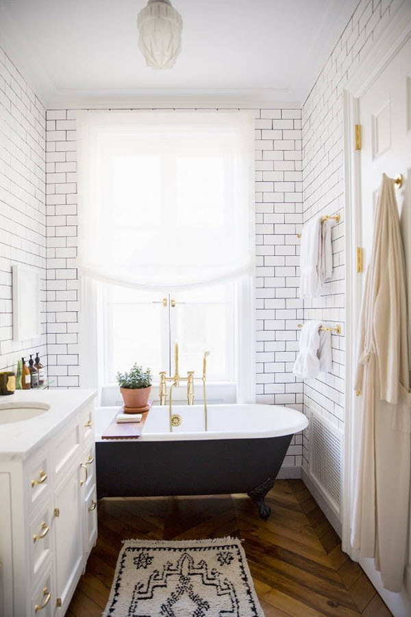 black_and_white_subway_tile_bathroom_29