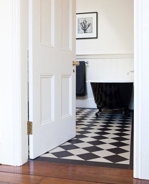 black_and_white_victorian_bathroom_tiles_9
