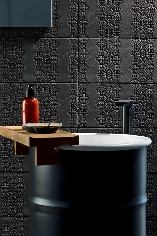 black_bathroom_tile_38