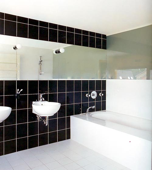 black_bathroom_wall_tile_11