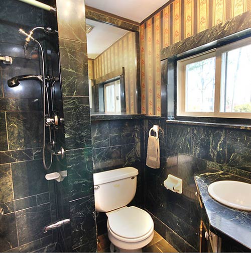 black_marble_bathroom_tiles _31