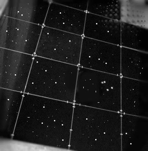 black_sparkle_bathroom_floor_tiles_2