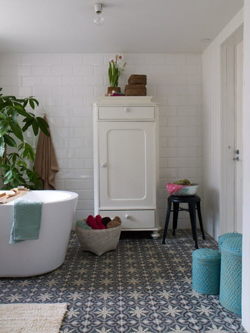 blue_and_white_bathroom_floor_tile_18