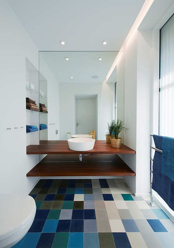 blue_and_white_bathroom_floor_tile_7