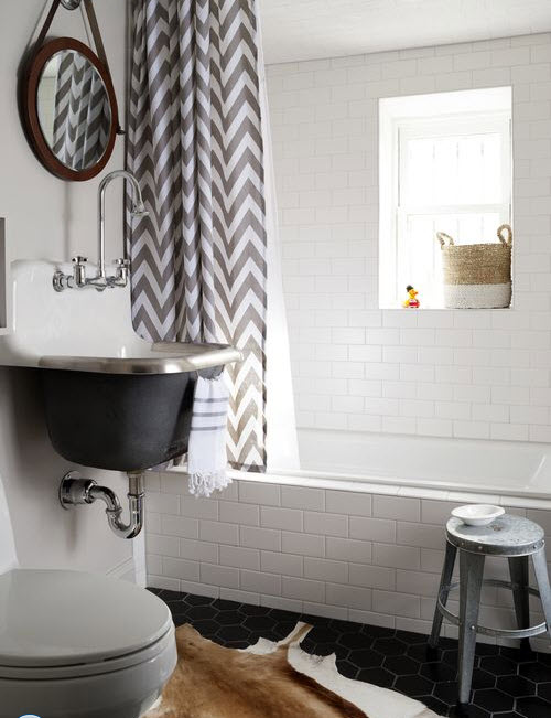 classic_black_and_white_bathroom_tile_32