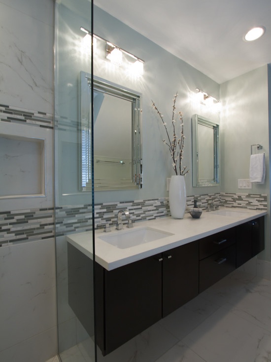 gray_and_white_bathroom_tile_2