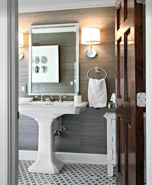 gray_and_white_bathroom_tile_3