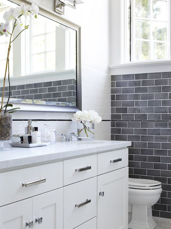 gray_and_white_bathroom_tile_34