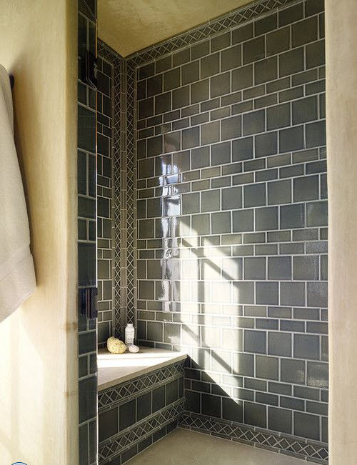 grey_and_white_bathroom_tile_ideas_15