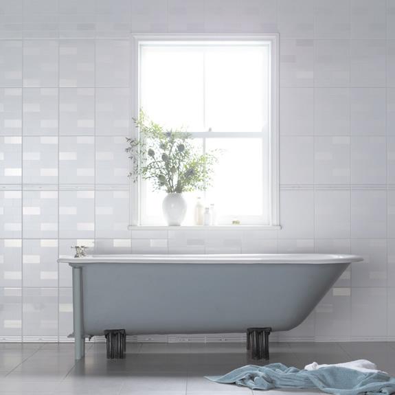 large_white_bathroom_tiles_25