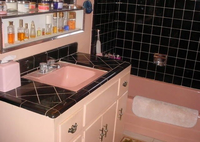 pink_and_black_bathroom_tile_25