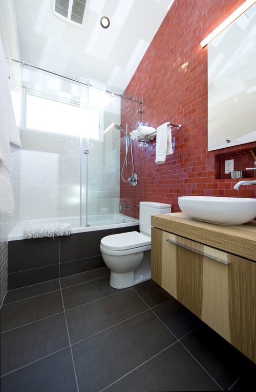 red_bathroom_tile_23