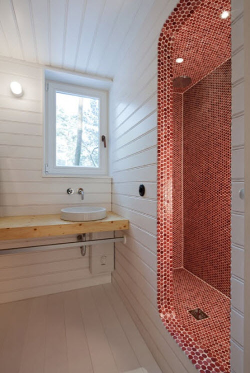 red_mosaic_bathroom_tiles_18