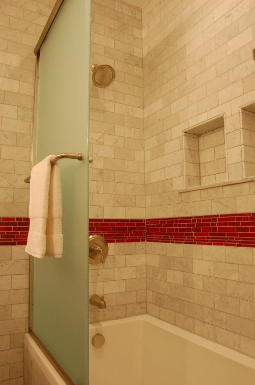 red_mosaic_bathroom_tiles_22