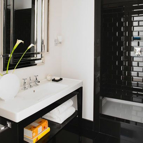 shiny_black_bathroom_tiles_13