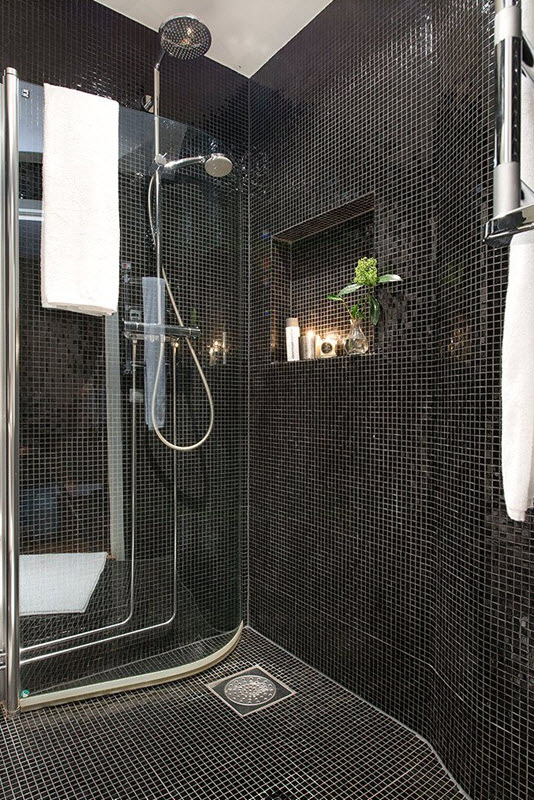 shiny_black_bathroom_tiles_19