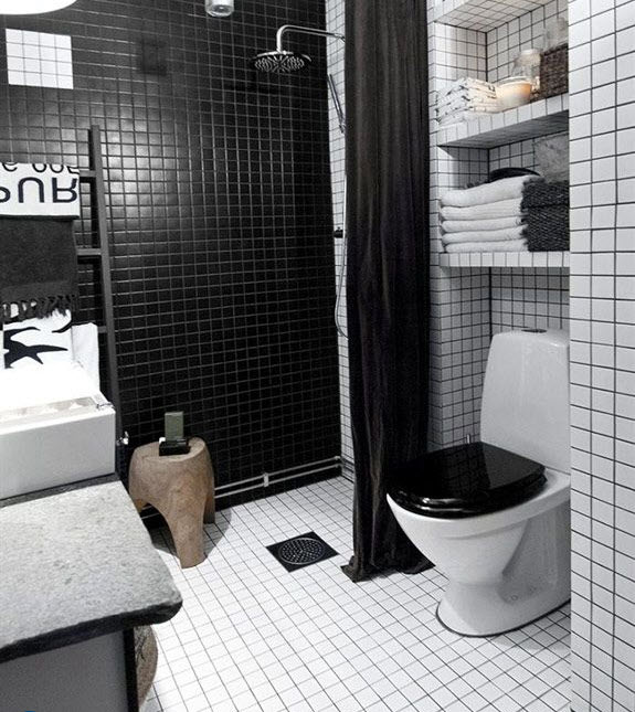 small_black_and_white_bathroom_tiles_22