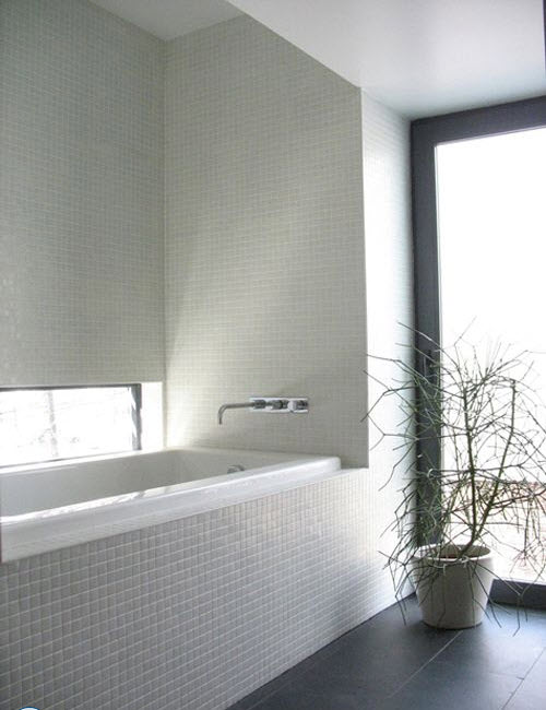 small_white_bathroom_tiles_37