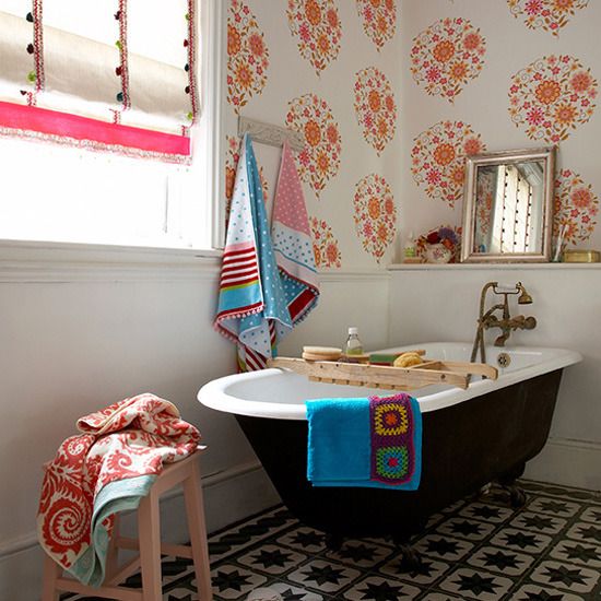 victorian_black_and_white_bathroom_floor_tiles_15