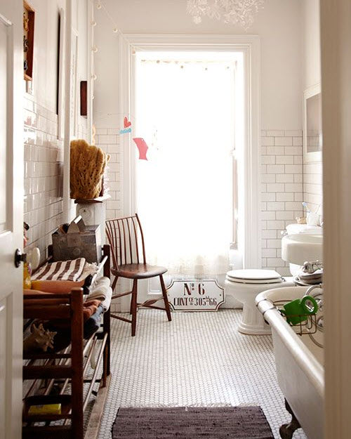 vintage_black_and_white_bathroom_tile_34