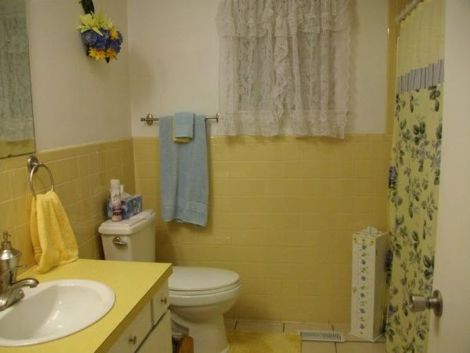 vintage_yellow_bathroom_tile_29