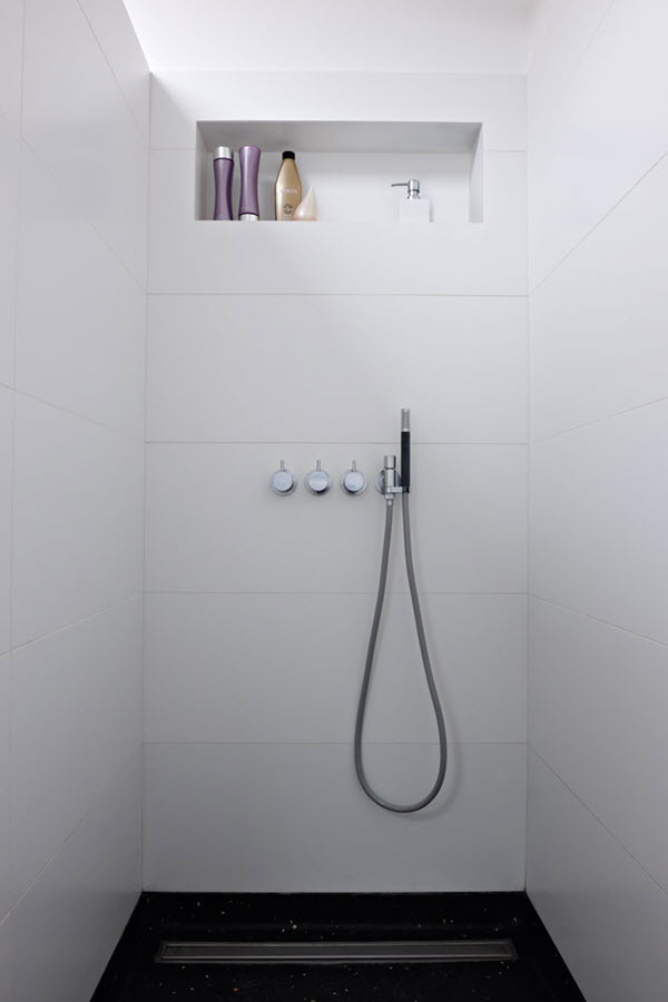 white_bathroom_tile_20