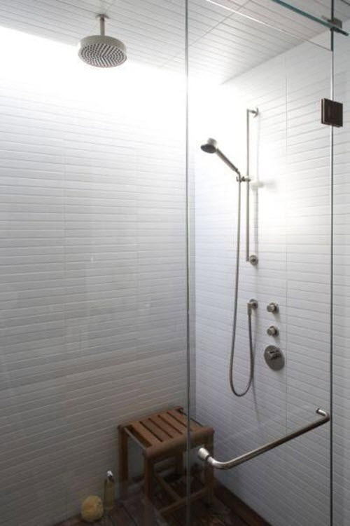 white_ceramic_bathroom_tile_15