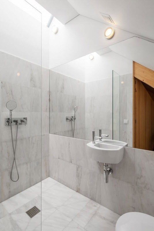 white_ceramic_bathroom_wall_tiles_7