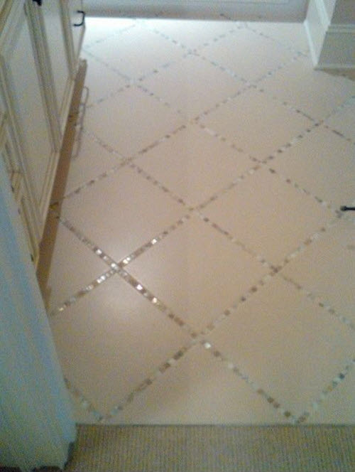 white_glitter_bathroom_floor_tiles_2