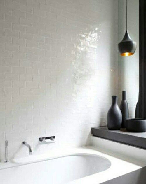 white_gloss_bathroom_tiles_14