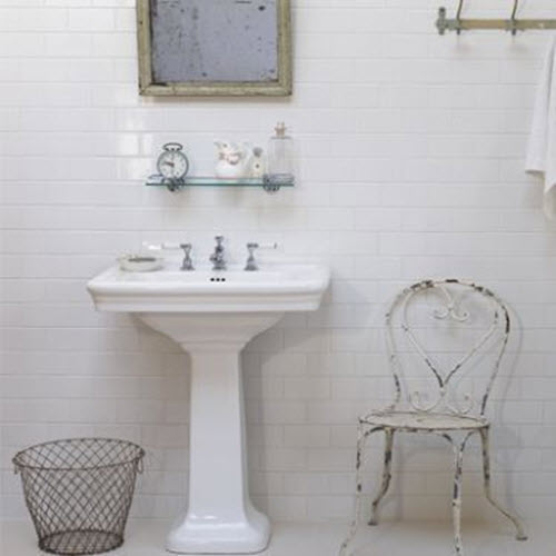 white_gloss_bathroom_tiles_21