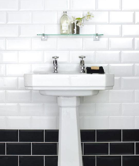 white_gloss_bathroom_tiles_24