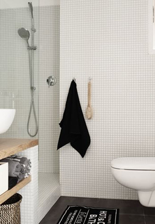 white_mosaic_bathroom_tile_13