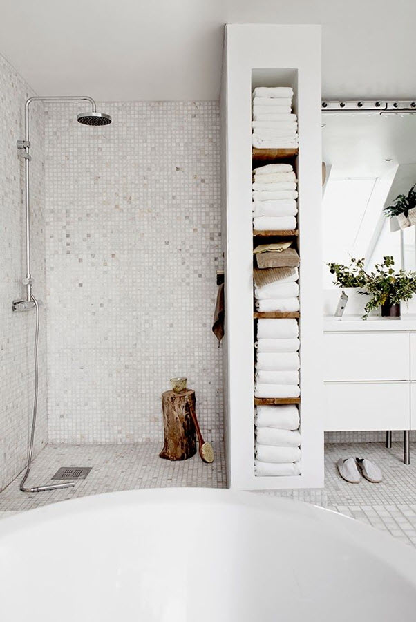 white_mosaic_bathroom_tile_4