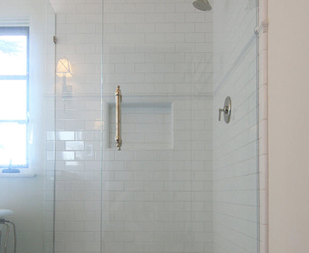 white_porcelain_bathroom_tile_35